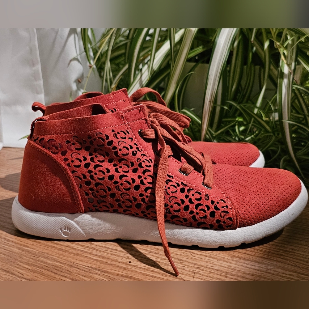 Womens Bearpaw sneakers